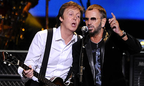 Grammys 2014: Sir Paul McCartney joined on stage by Ringo Starr