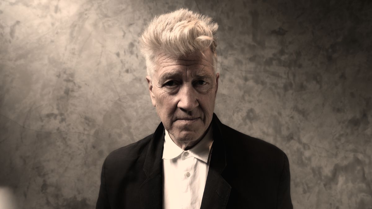 There’s only one director for the Elvis biopic, and his name is David Lynch