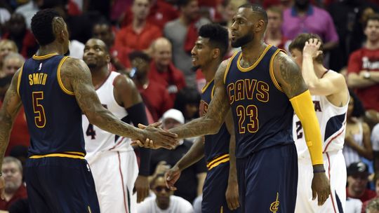 Cavaliers beat Hawks in Eastern Conference finals Game 1